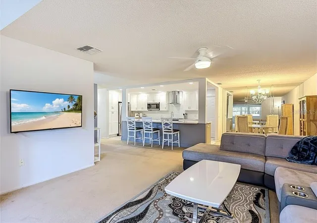 4th image of 11431 Dollar Lake Dr #1, Port Richey, FL 34668 | MLS# TB8474951
