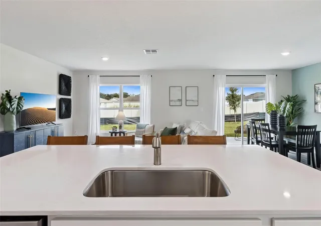 4th image of 605 Wallaby Ln, Kissimmee, FL 34759 | MLS# O6381480