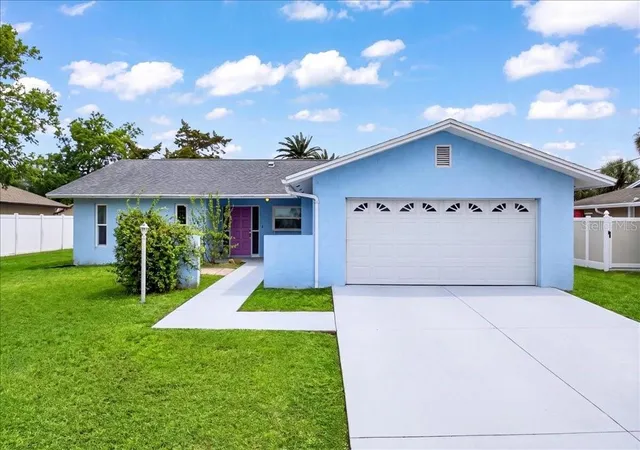 Photo 1 of Single family home for sale at 46 Fleming Ct, Palm Coast, FL 32137 | MLS# FC316054 | Listing updated on 2026-08-17