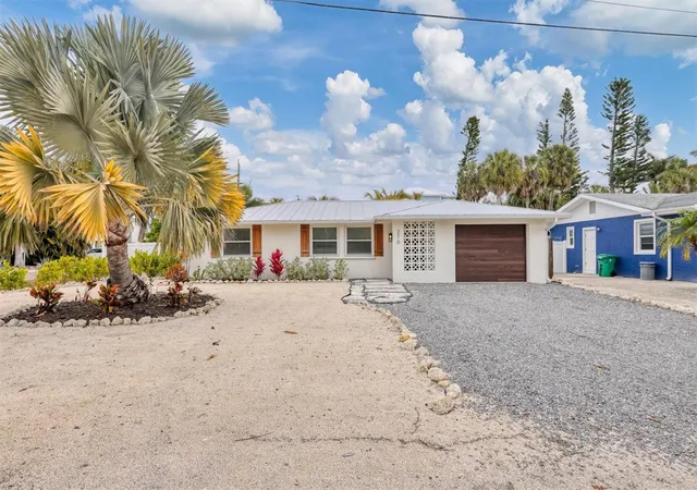 2nd image of 270 Gladiolus St, Anna Maria, FL 34216 | MLS# A4682093