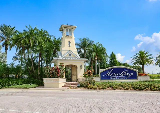 Photo 2 of Single family home for sale at 5227 Admiral Pointe Dr, Apollo Beach, FL 33572 | MLS# TB8475052 | Listing updated on 2026-08-27