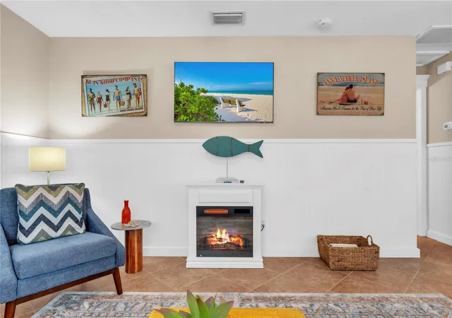 5th image of 205 Peacock Ln #A, Holmes Beach, FL 34217 | MLS# A4682104