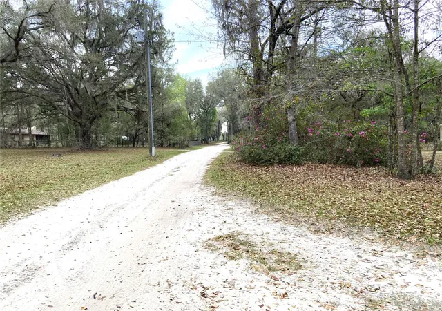 2nd image of 15213 Nw 31st Ter, Gainesville, FL 32609 | MLS# GC537435