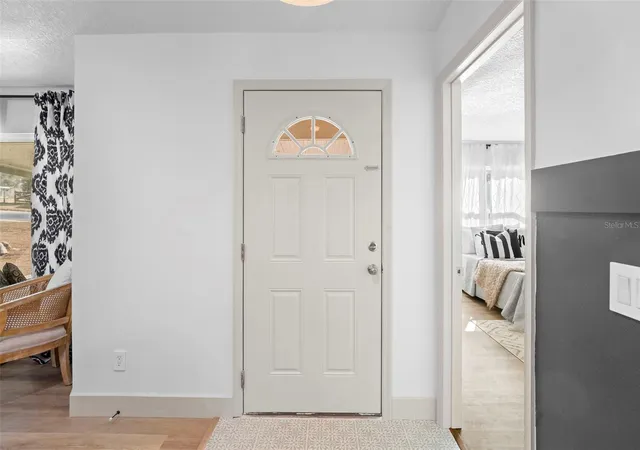 3rd image of 1049 W New York Ave, Orange City, FL 32763 | MLS# V4947294