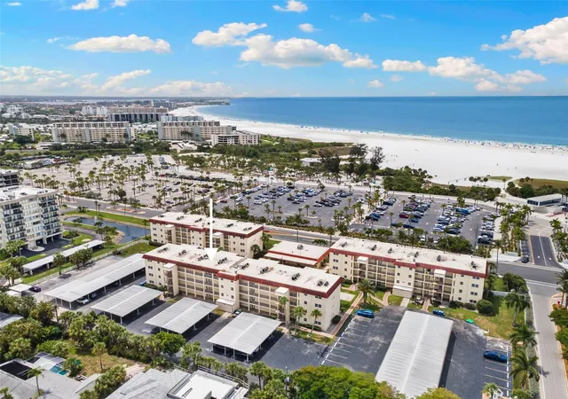 Photo 1 of Condo for sale at 915 Beach Rd #318, Siesta Key, FL 34242 | MLS# A4682116 | Listing updated on 2026-09-18