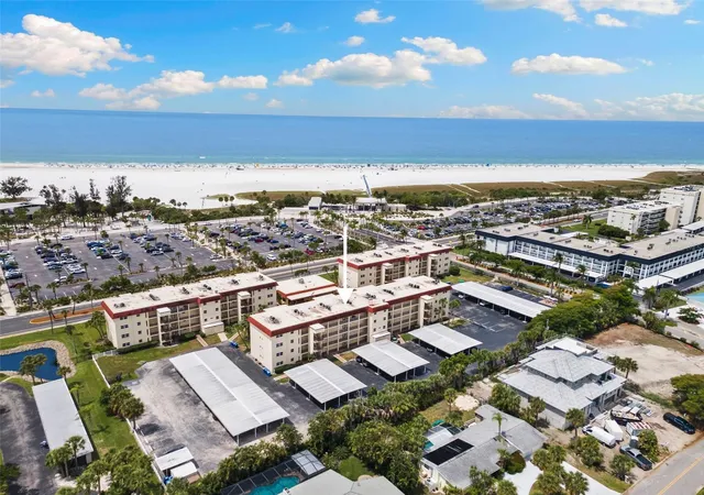 Homes for sale in Sarasota, FL | 915 Beach Road, Sarasota, FL 34242 | Houzeo