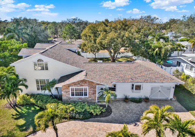1st image of 504 Fairview Rd, Belleair, FL 33756 | MLS# TB8475118