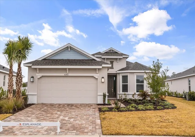 Photo 1 of Single family home for sale at 4240 Barbuda Ln, Kissimmee, FL 34758 | MLS# O6381612 | Listing updated on 2026-08-31