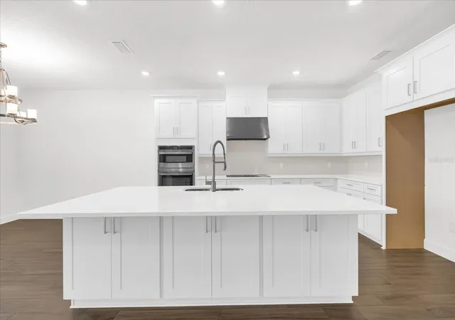 Photo 3 of Single family home for sale at 4246 Barbuda Ln, Kissimmee, FL 34758 | MLS# O6381620 | Listing updated on 2026-08-31