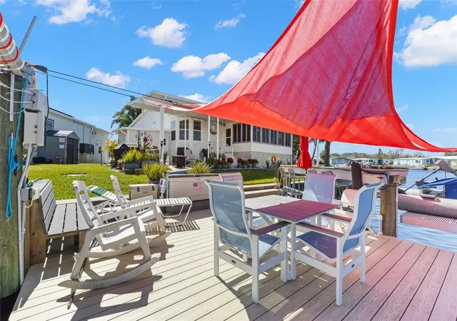 Photo 3 of Manufactured home for sale at 7166 Mount Arlington Dr Ne #418, Saint Petersburg, FL 33702 | MLS# TB8475158 | Listing updated on 2026-09-08
