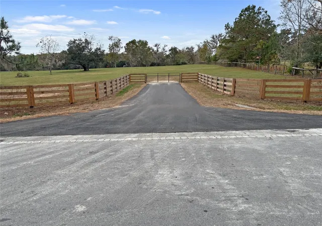 1st image of 5378 W Hwy 329, Reddick, FL 32686 | MLS# OM718585