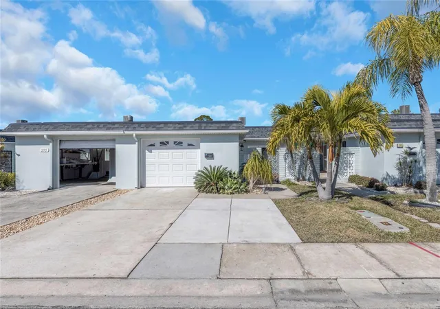 Photo 1 of Condo for sale at 285 Boca Ciega Point Blvd N #3009, Saint Petersburg, FL 33708 | MLS# TB8475203 | Listing updated on 2026-09-14