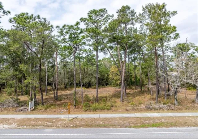 1st image of 1370 Courtland Blvd, Deltona, FL 32738 | MLS# O6381677