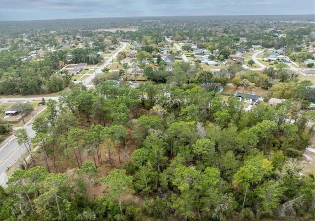 3rd image of 1370 Courtland Blvd, Deltona, FL 32738 | MLS# O6381677