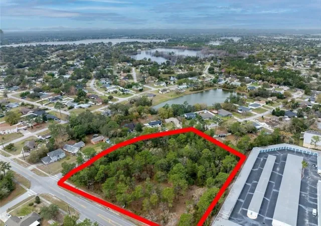 5th image of 1370 Courtland Blvd, Deltona, FL 32738 | MLS# O6381677