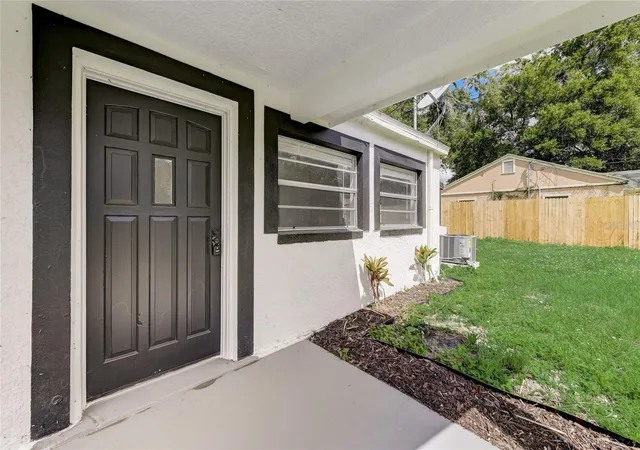 2nd image of 2600 S Crystal Lake Dr, Orlando, FL 32806 | MLS# O6381679