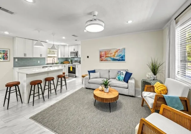 Photo 4 of Single family home for sale at 578 Companion Way, Longboat Key, FL 34228 | MLS# A4682186 | Listing updated on 2026-05-07