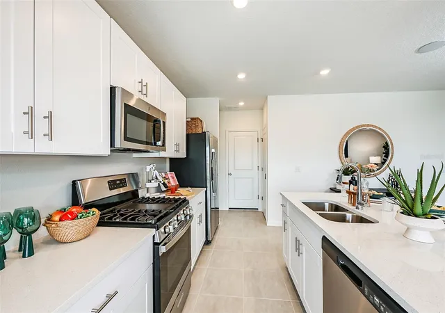 Photo 3 of Single family home for sale at 7677 Gemstone St, Groveland, FL 34736 | MLS# O6381741 | Listing updated on 2026-10-04