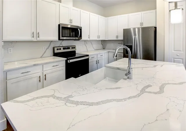 2nd image of 1523 Heritage Pl, Oviedo, FL 32765 | MLS# O6381755