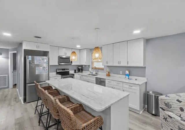 4th image of 690 Fox St, Longboat Key, FL 34228 | MLS# A4682225