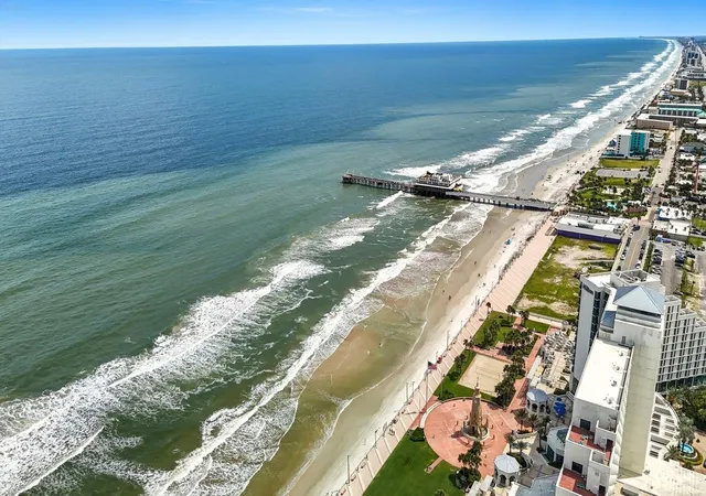 Homes for sale in Daytona Beach, FL | 145 N Halifax Avenue, Daytona Beach, FL 32118 | Houzeo