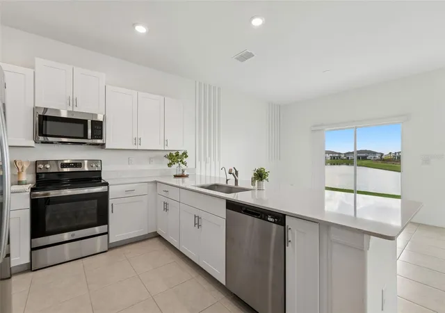 5th image of 32076 Pop Ash Pl, San Antonio, FL 33576 | MLS# TB8475431