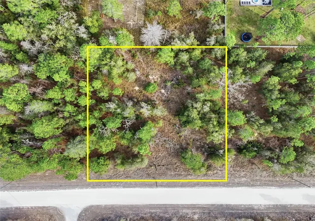 Photo 1 of Land for sale at Chimney Swift Rd, Weeki Wachee, FL 34614 | MLS# W7882961 | Listing updated on 2026-10-08