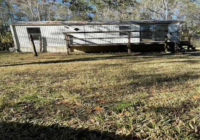 2nd image of 10379 Ne Hwy 314, Silver Springs, FL 34488 | MLS# S5143718