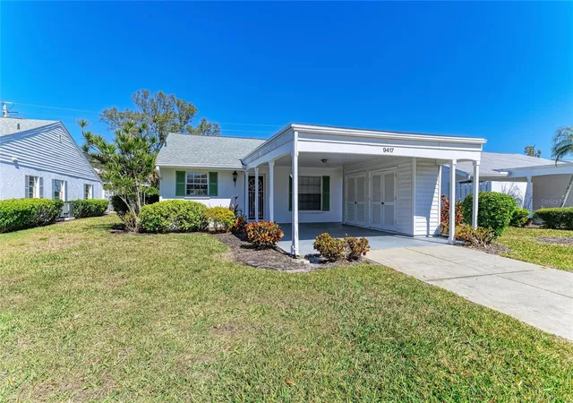 Homes for sale in Bradenton, FL | 9417 Kingston Dr #9417, Bradenton, FL 34210 | MLS# A4682266