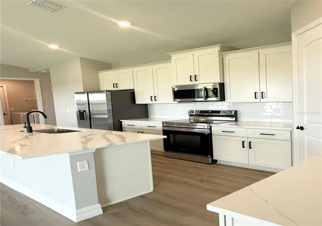 3rd image of 6932 San Bruno Dr, Sebring, FL 33872 | MLS# P4937817