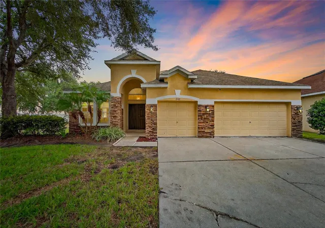 1st image of 2502 Bonterra Blvd, Valrico, FL 33594 | MLS# TB8475536
