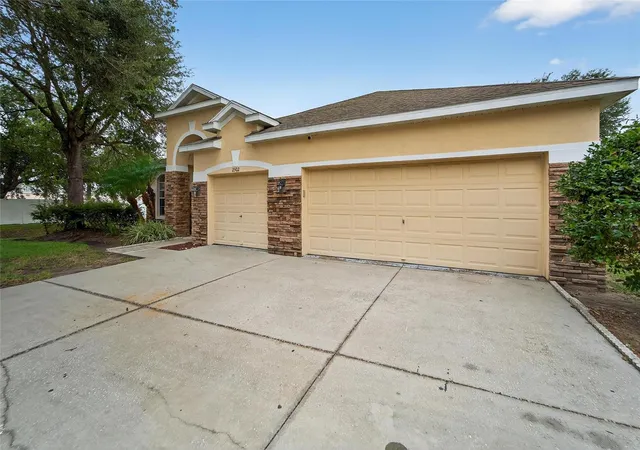 5th image of 2502 Bonterra Blvd, Valrico, FL 33594 | MLS# TB8475536