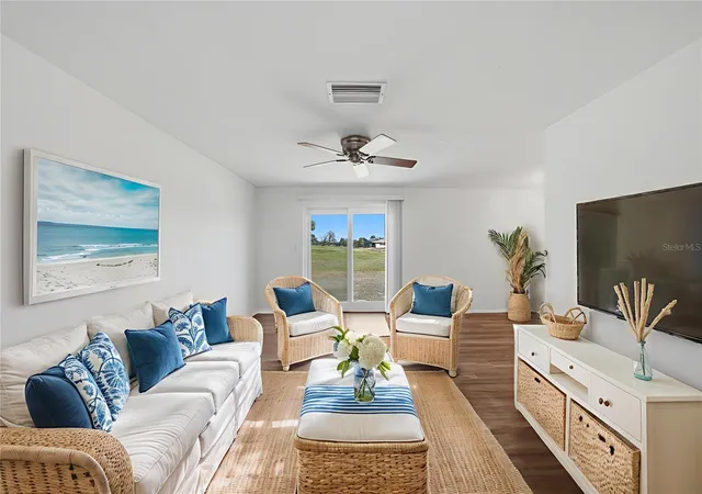 4th image of 60 Rotonda Cir, Rotonda West, FL 33947 | MLS# D6146148