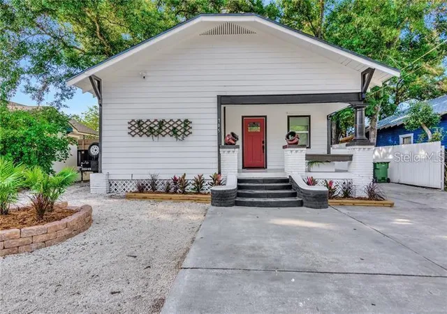Single family home for sale at 705 E Plymouth St, TAMPA, FL 33603 | MLS# TB8475587