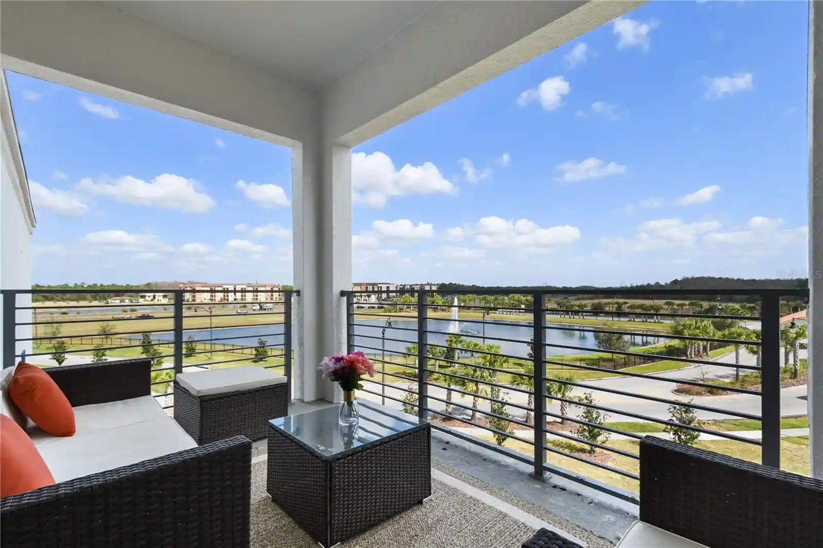 Listing Photo 2 - Condo for sale in 3191 Paradox Cir located at 3191 Paradox Cir, KISSIMMEE, FL 34746 - Unit #401