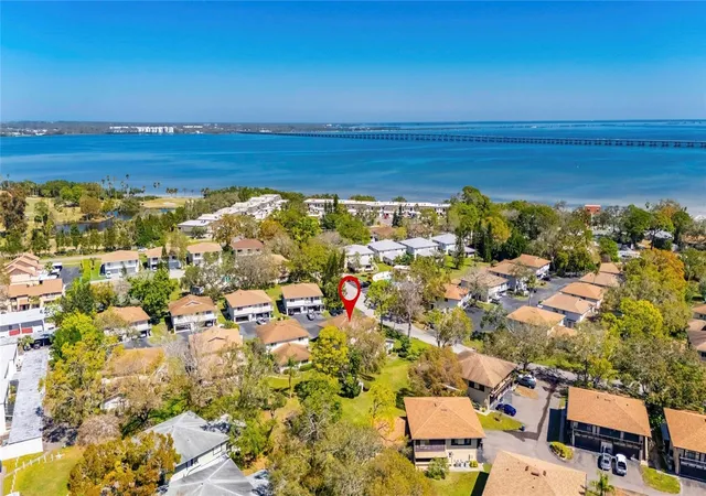 Homes for sale in Clearwater, FL | 1828 Bough Avenue, Clearwater, FL 33760 | Houzeo