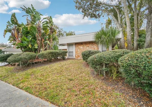 2nd image of 4218 Water Oaks Ln, Tampa, FL 33618 | MLS# TB8475642