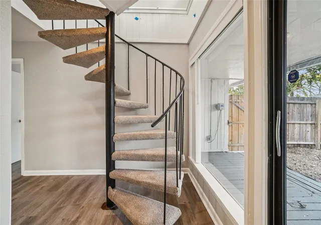 5th image of 4218 Water Oaks Ln, Tampa, FL 33618 | MLS# TB8475642
