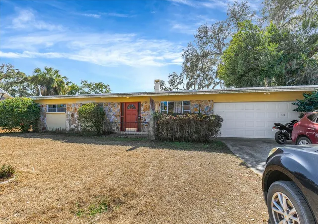 Photo 1 of Single family home for sale at 310 Kenmore Rd, Brandon, FL 33511 | MLS# TB8475655 | Listing updated on 2026-10-02