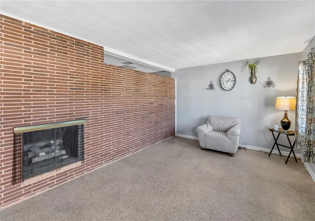 Photo 3 of Single family home for sale at 310 Kenmore Rd, Brandon, FL 33511 | MLS# TB8475655 | Listing updated on 2026-10-02