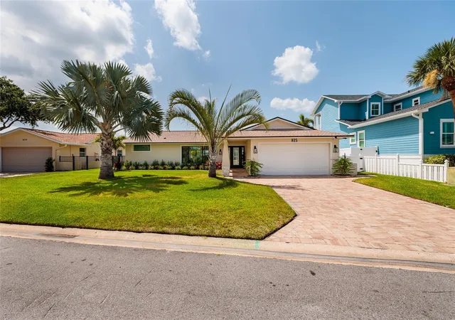 3rd image of 825 116Th Ave, Treasure Island, FL 33706 | MLS# TB8475668