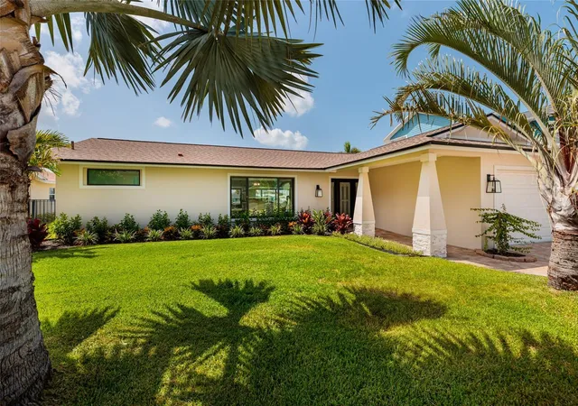 4th image of 825 116Th Ave, Treasure Island, FL 33706 | MLS# TB8475668