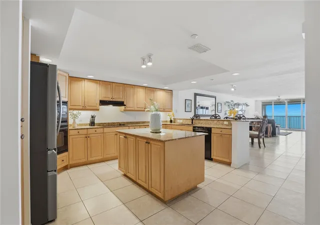 5th image of 16326 Gulf Blvd #307, Redington Beach, FL 33708 | MLS# TB8475682