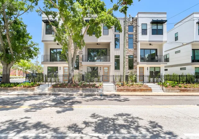 Townhouse for sale at 50 64th Street S, Saint Petersburg, FL 33707 | MLS# TB8475683