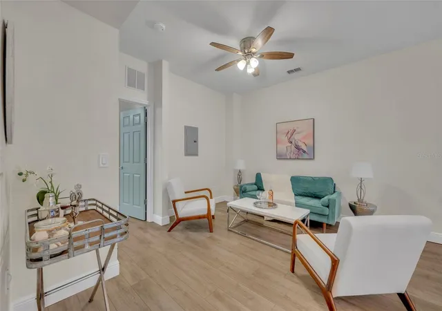 Photo 4 of Townhouse for sale at 1172 S Beach Cir, Kissimmee, FL 34746 | MLS# O6382044 | Listing updated on 2026-08-18