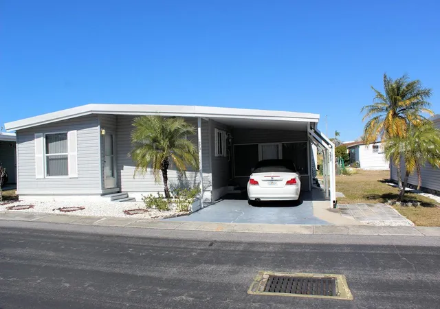 Homes for sale in Largo, FL | 773 Royal Palm Cir, Largo, FL 33778 | MLS# TB8475757