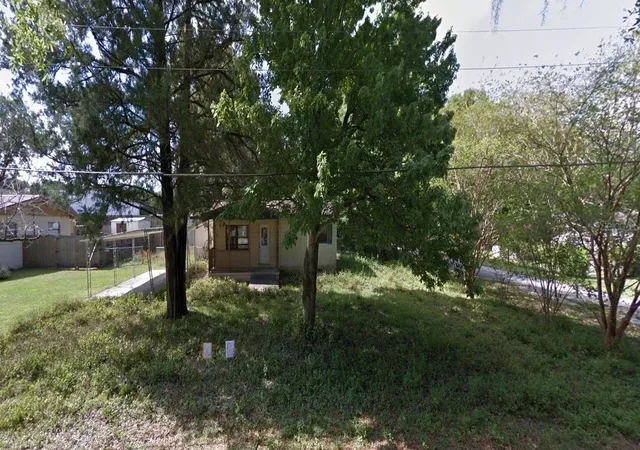 Photo 3 of Single family home for sale at 1522 Ne 21st Street, Ocala, FL 34470 | MLS# TB8475772 | Listing updated on 2026-08-03