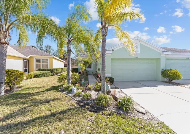 Homes for sale in Riverview, FL | 11466 Captiva Kay Dr, Riverview, FL 33569 | MLS# TB8475775