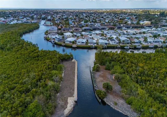 2nd image of 3731 Candia Dr, Punta Gorda, FL 33950 | MLS# C7521898