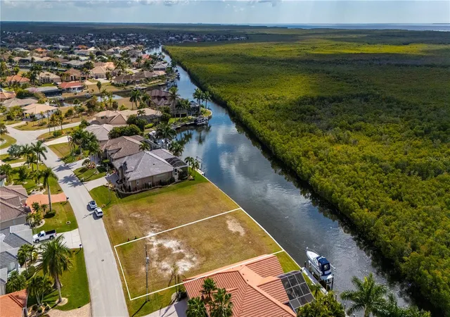 3rd image of 3731 Candia Dr, Punta Gorda, FL 33950 | MLS# C7521898